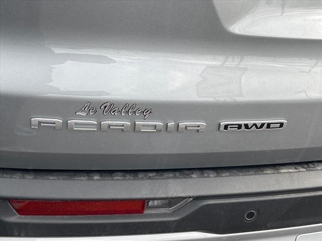 2024 GMC Acadia Elevation