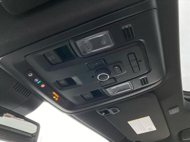 2024 GMC Yukon XL AT4