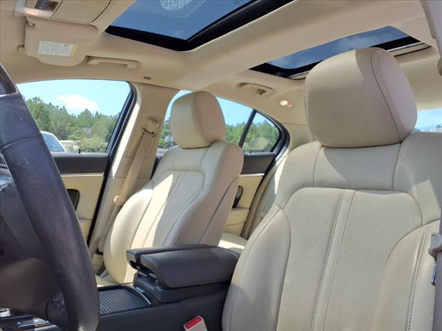 2014 Lincoln MKS Base