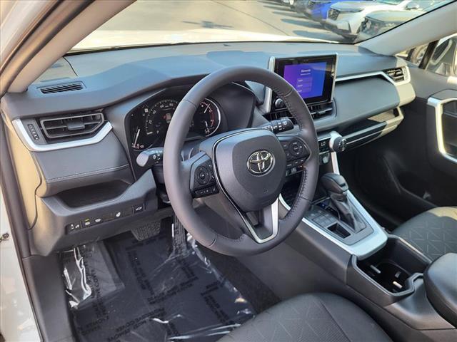 2023 Toyota RAV4 XLE - Photo 11
