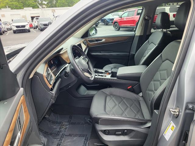 2024 Volkswagen Atlas SE 4Motion - Photo 12