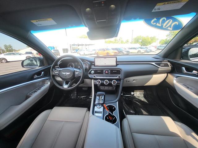 2023 Genesis G70 2.0T - Photo 14