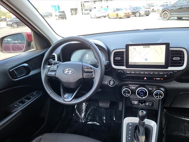 2024 Hyundai VENUE Limited - Photo 15