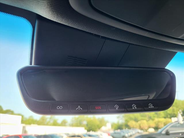 2023 Genesis G70 2.0T - Photo 23