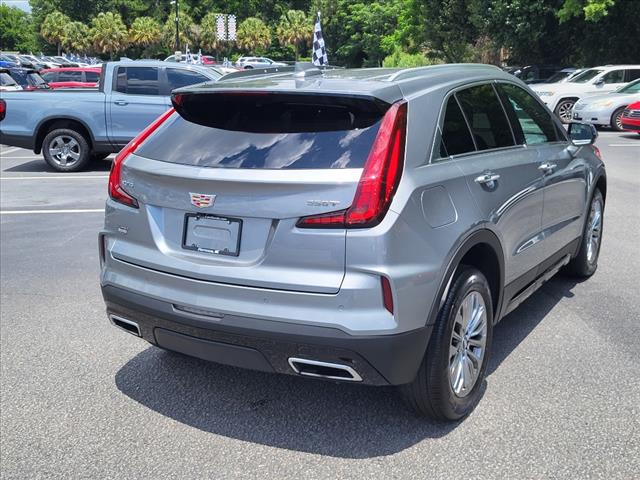2024 Cadillac XT4 Premium Luxury - Photo 2