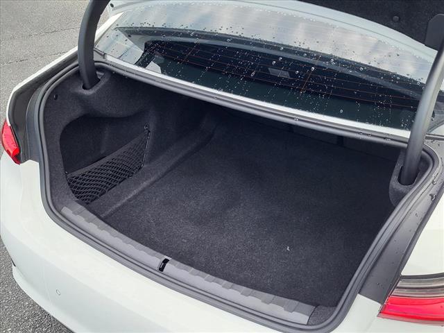 2021 BMW 3 Series 330i - Photo 4