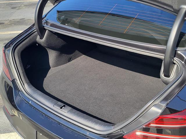 2023 Genesis G70 2.0T - Photo 4