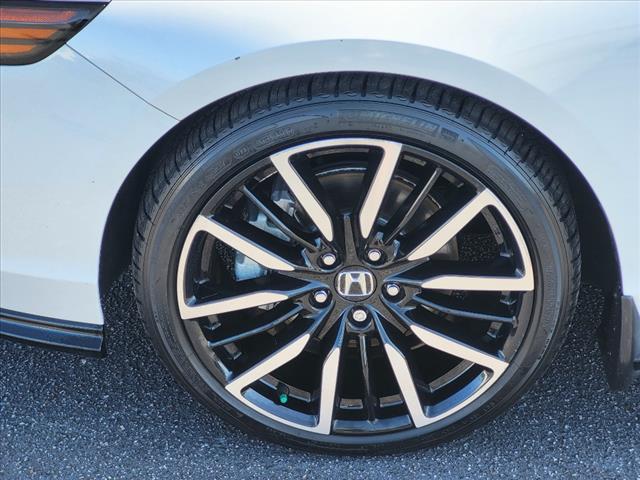 2023 Honda Accord Hybrid Touring - Photo 8