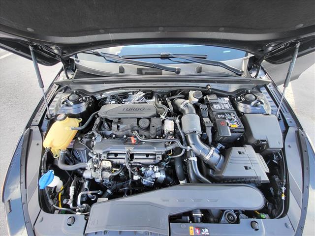 2024 Kia K5 GT-Line - Photo 9