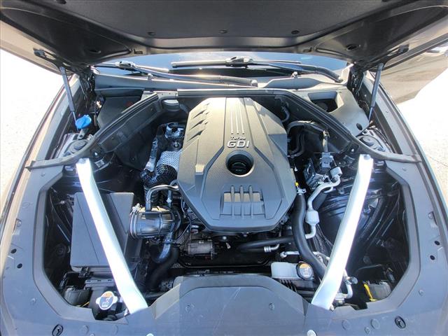 2023 Genesis G70 2.0T - Photo 9