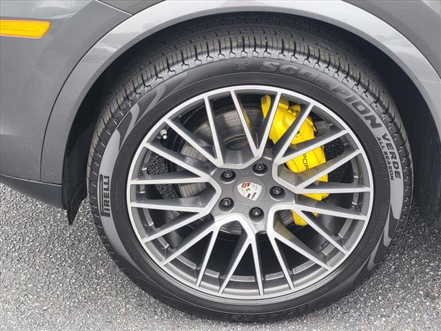 2020 Porsche Cayenne  - Photo 9