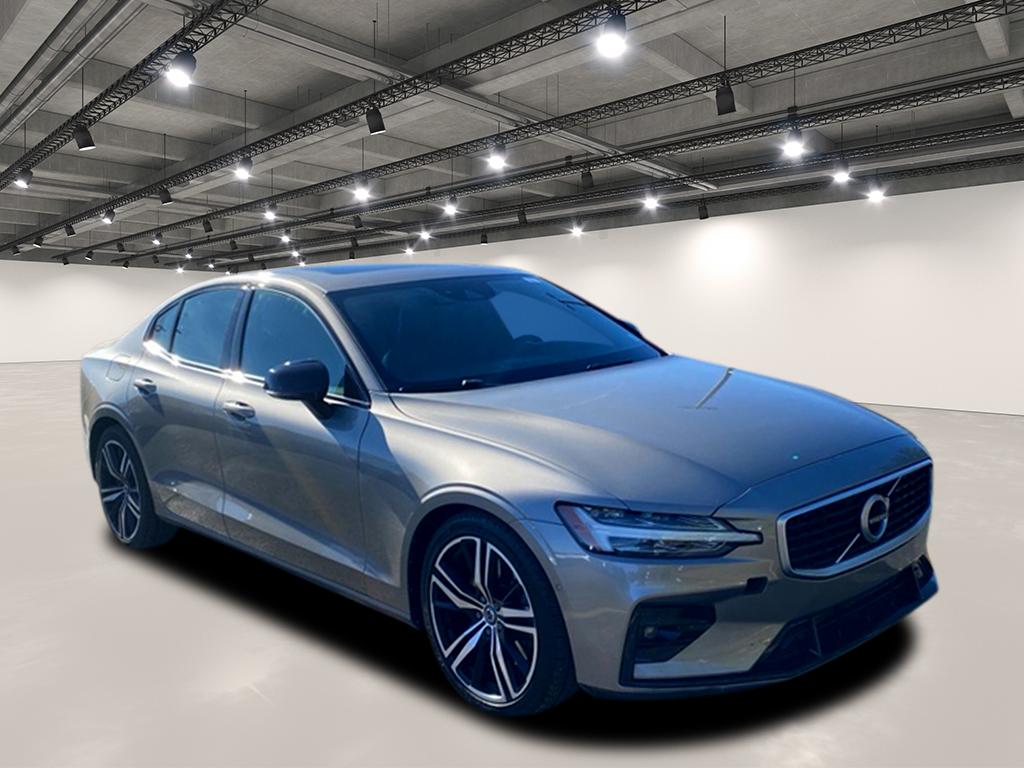 2019 Volvo S60 T6 R-Design