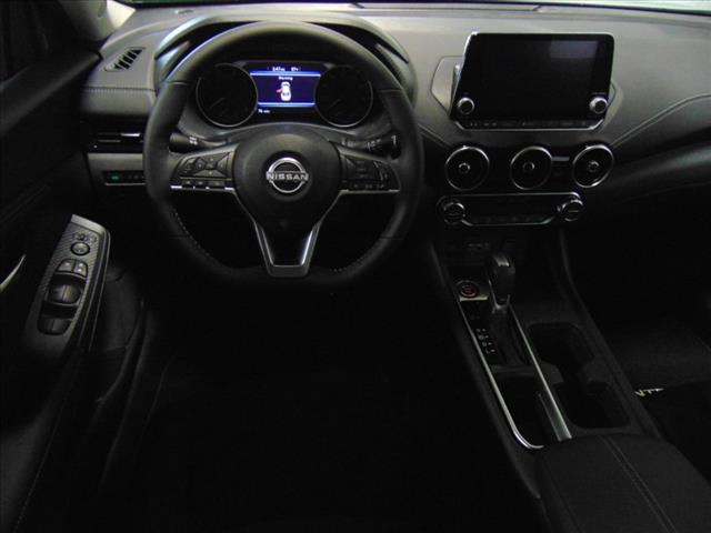 2025 Nissan Sentra SV CVT