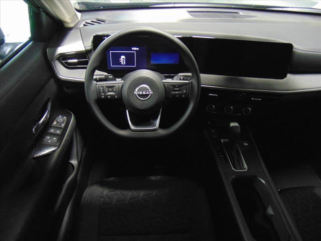 2025 Nissan Kicks SV FWD