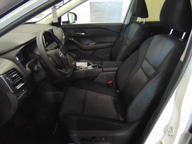 2025 Nissan Rogue AWD SV