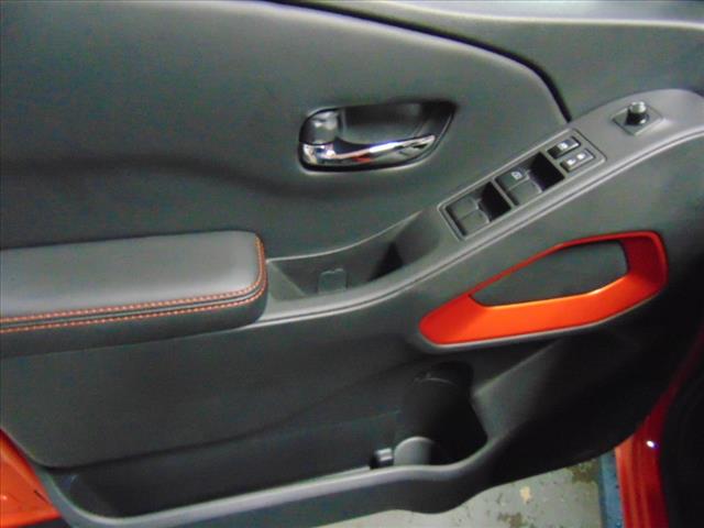 2025 Nissan Frontier CREW CAB 4X4 PRO-4X