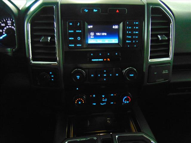 2015 Ford F-150 4WD SUPERCREW 145  XLT