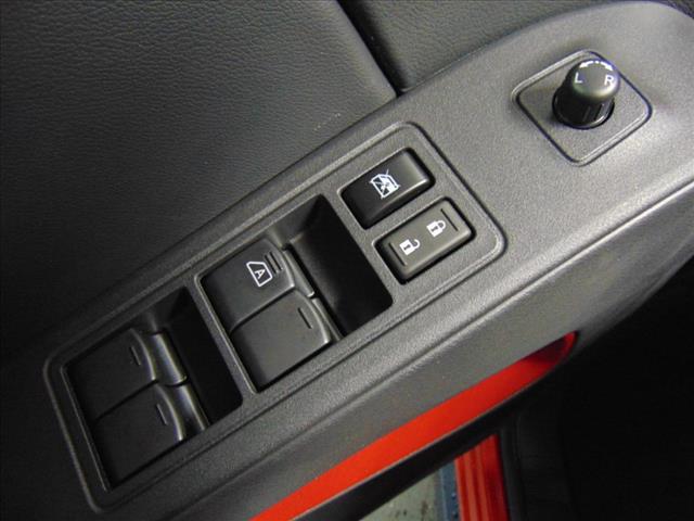 2025 Nissan Frontier CREW CAB 4X4 PRO-4X
