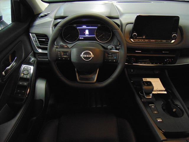 2025 Nissan Rogue FWD SV