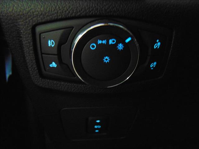 2015 Ford F-150 4WD SUPERCREW 145  XLT