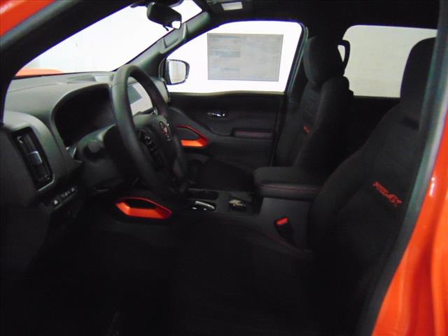 2025 Nissan Frontier CREW CAB 4X4 PRO-4X