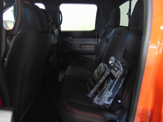 2025 Nissan Frontier CREW CAB 4X4 PRO-4X