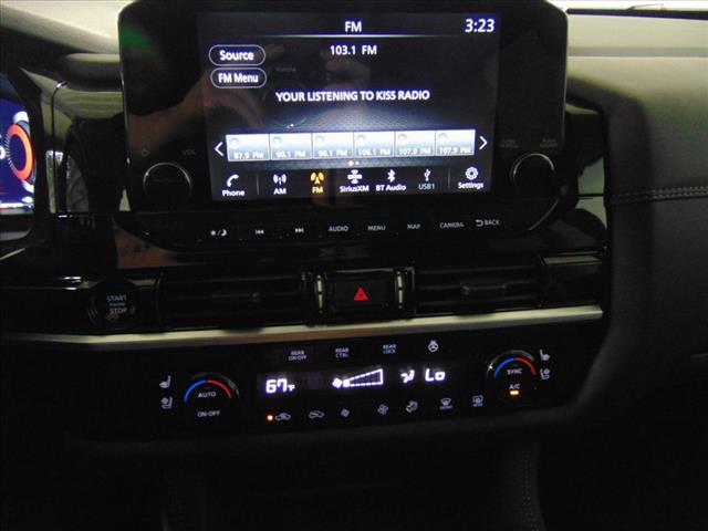 2025 Nissan Pathfinder PLATINUM 4WD