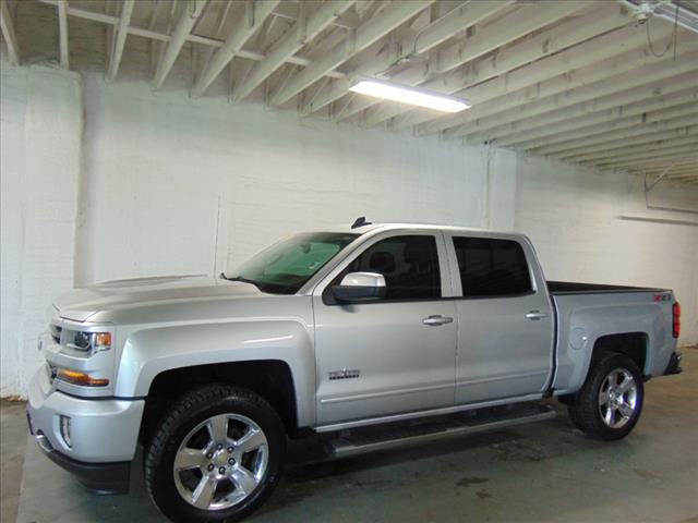 2018 Chevrolet Silverado 1500 4WD CREW CAB 143.5  LT W/