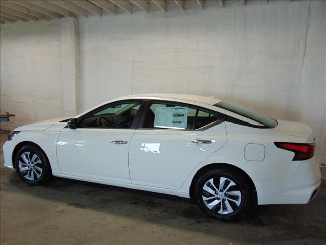 2025 Nissan Altima S FWD