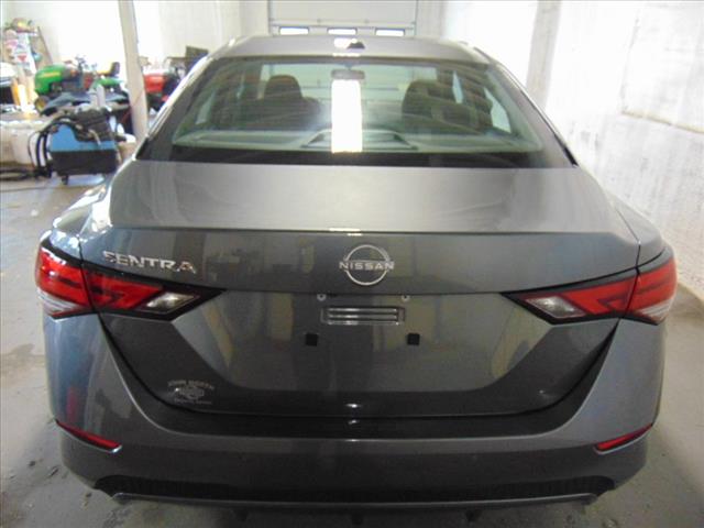 2025 Nissan Sentra SV CVT