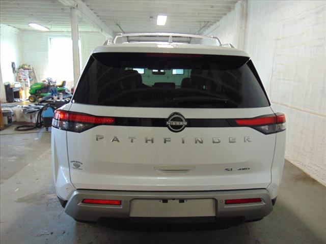 2025 Nissan Pathfinder SL 4WD