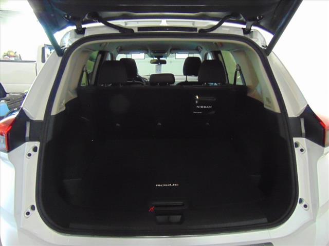 2025 Nissan Rogue AWD SV