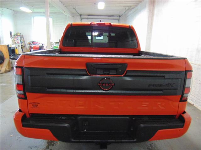 2025 Nissan Frontier CREW CAB 4X4 PRO-4X