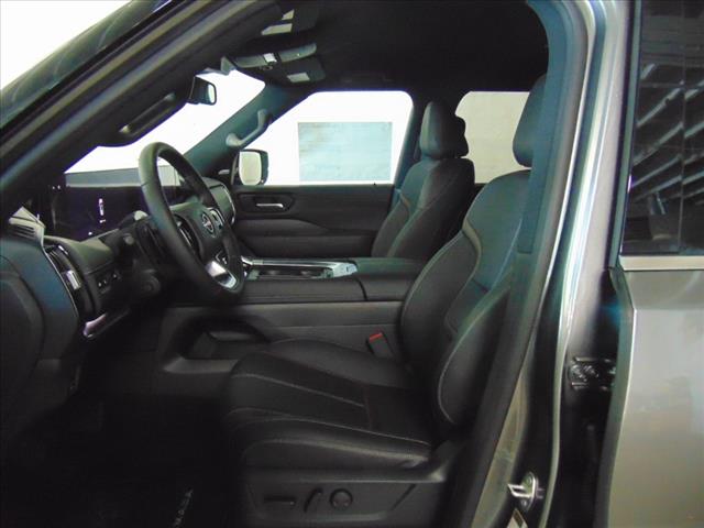 2025 Nissan Armada 4X4 SL