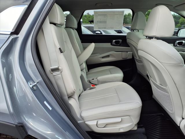 2025 Kia Sorento EX