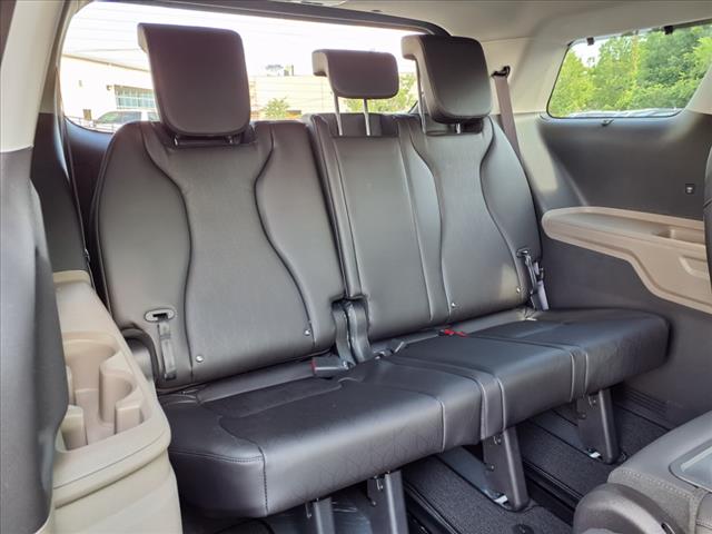 2025 Kia Carnival EX