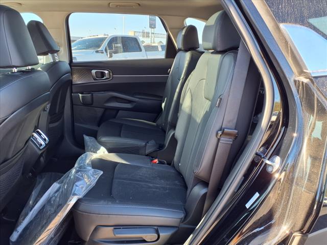 2025 Kia Sorento EX
