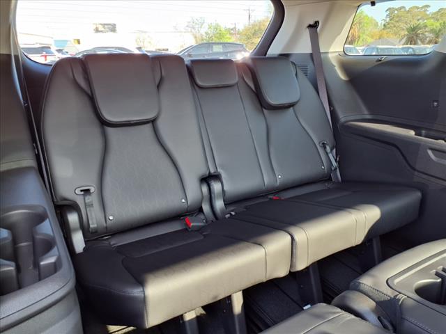 2025 Kia Carnival SX