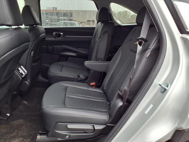 2025 Kia Sorento Hybrid EX