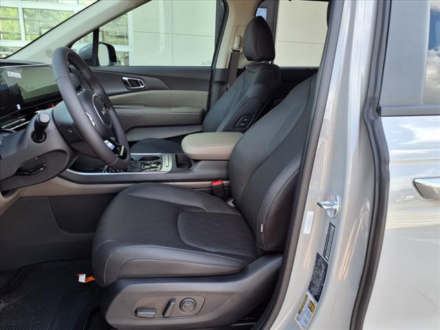 2025 Kia Carnival EX