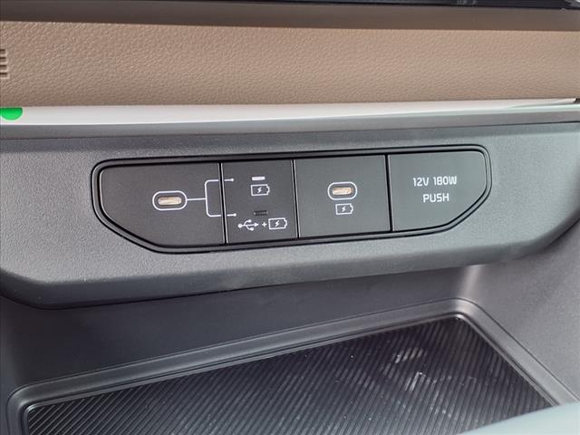 2025 Kia Carnival LXS
