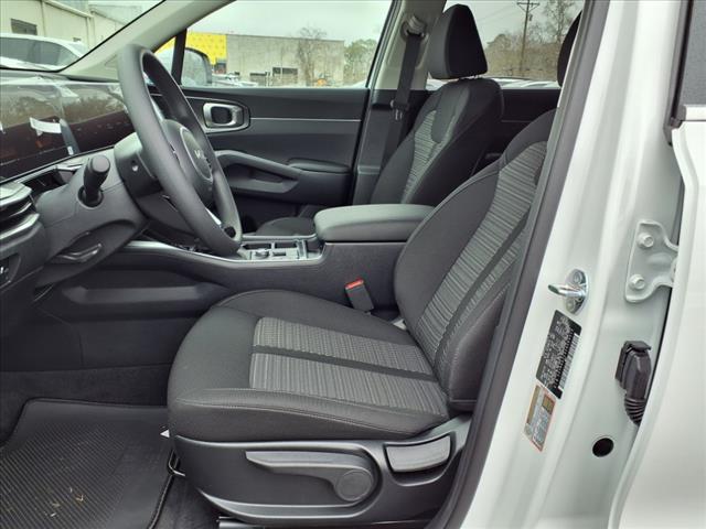 2025 Kia Sorento LX