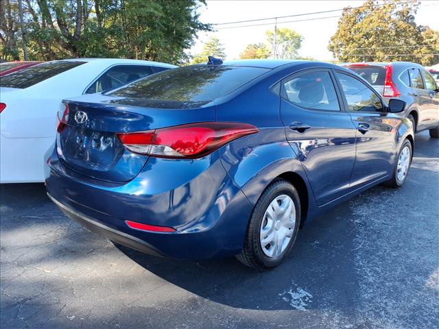 2016 Hyundai ELANTRA SE