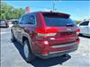 2017 Jeep Grand Cherokee Laredo - thumbnail 3