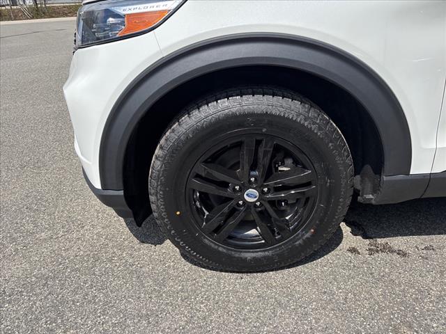 2023 Ford Explorer XLT - Photo 10