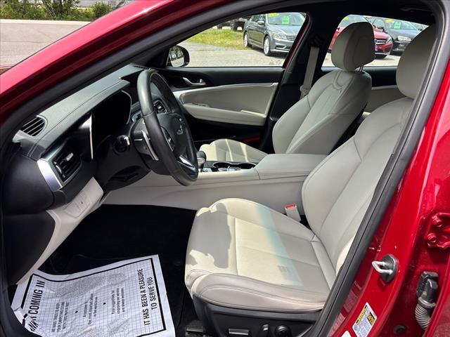 2023 Genesis G70 2.0T - Photo 12
