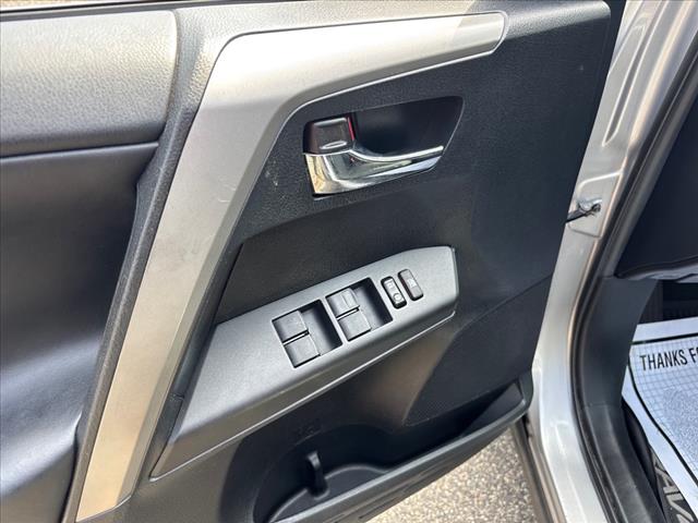 2017 Toyota RAV4 XLE - Photo 13
