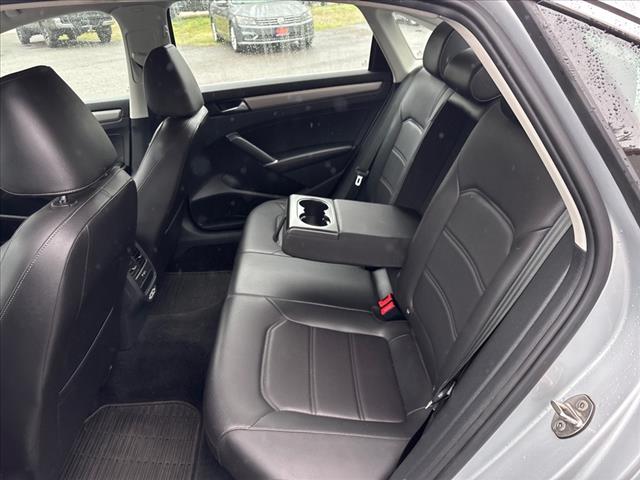 2021 Volkswagen Passat SE - Photo 14