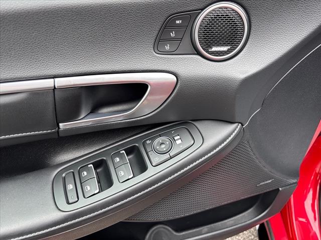 2020 Hyundai SONATA Limited - Photo 14