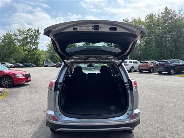 2017 Toyota RAV4 XLE - Photo 16